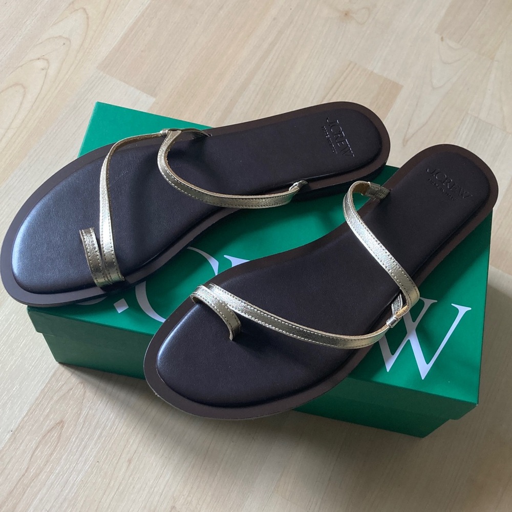 NIB J. Crew Gold leather Strappy Toe ring Carsen flat sandals Sz 11